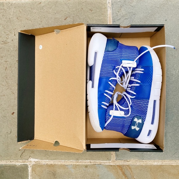 Under Armour Men's Drive 5 Basketball Shoe - Picture 3 of 8